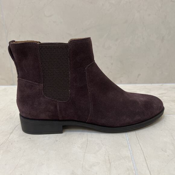NWOB Vionic Alana Sz 8 Boots Plum Suede Water Repellent Chelsea Booties Leather - Picture 4 of 7